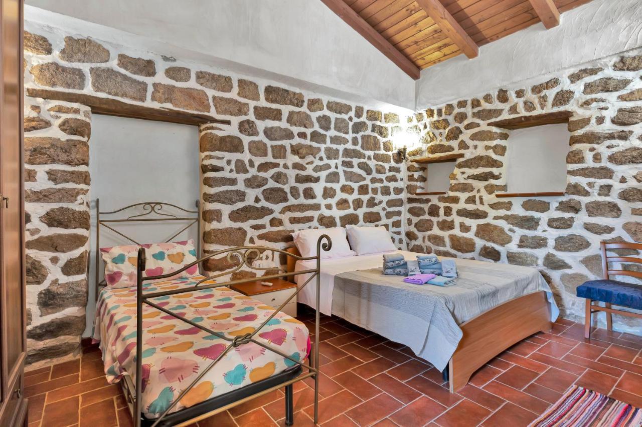 Casettina Loiri Porto San Paolo 外观 照片