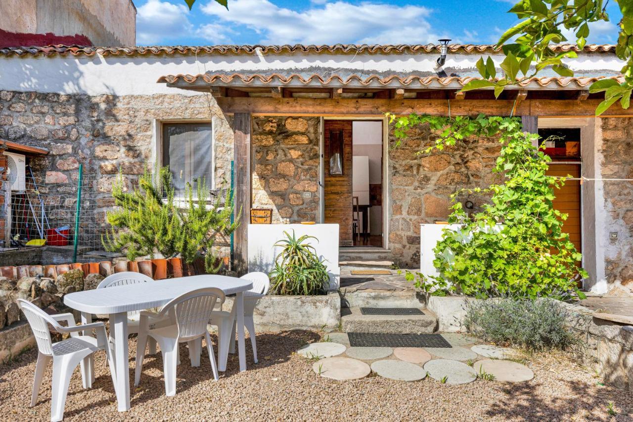Casettina Loiri Porto San Paolo 外观 照片